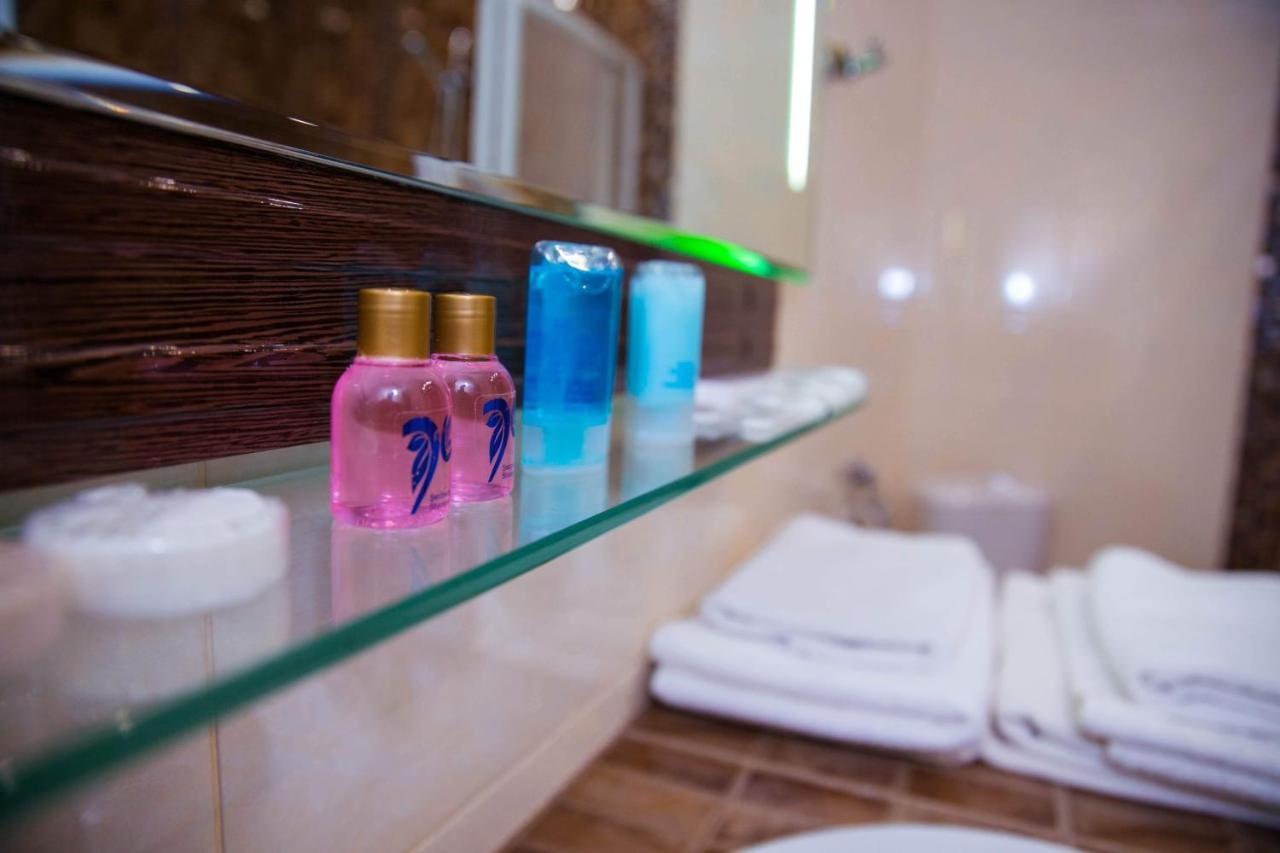 خاركيف Siesta Hotel المظهر الخارجي الصورة