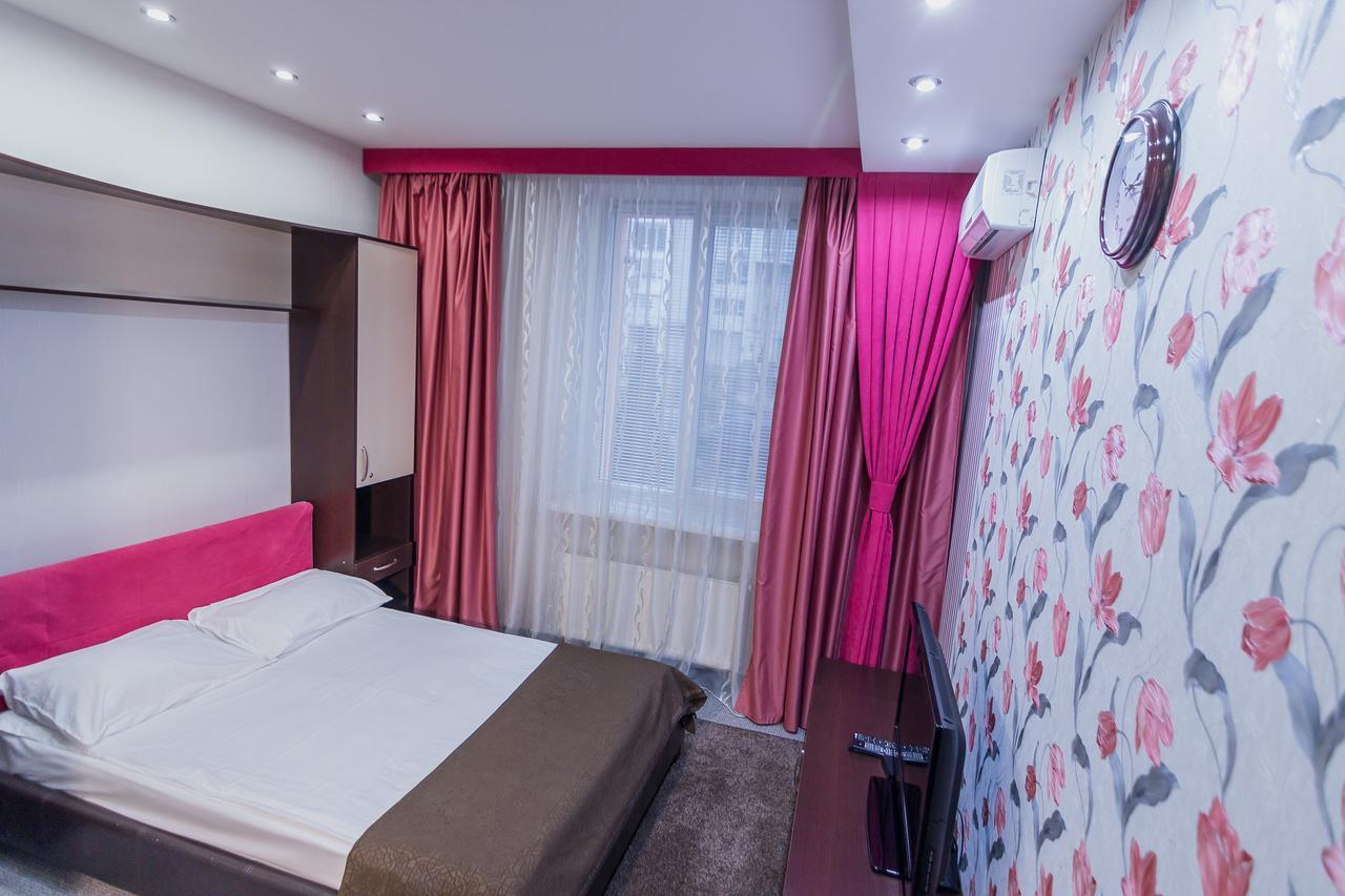 خاركيف Siesta Hotel المظهر الخارجي الصورة