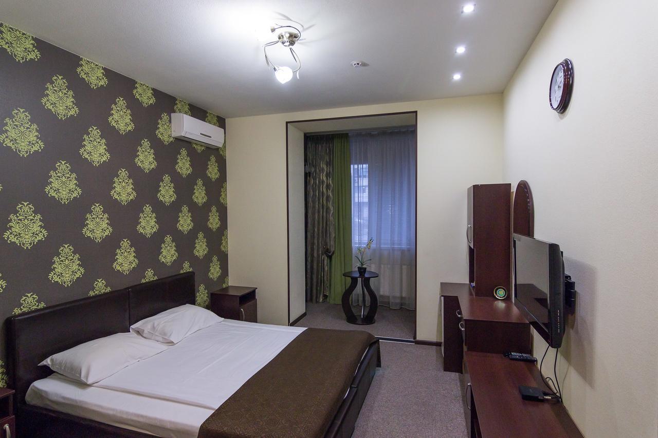 خاركيف Siesta Hotel المظهر الخارجي الصورة