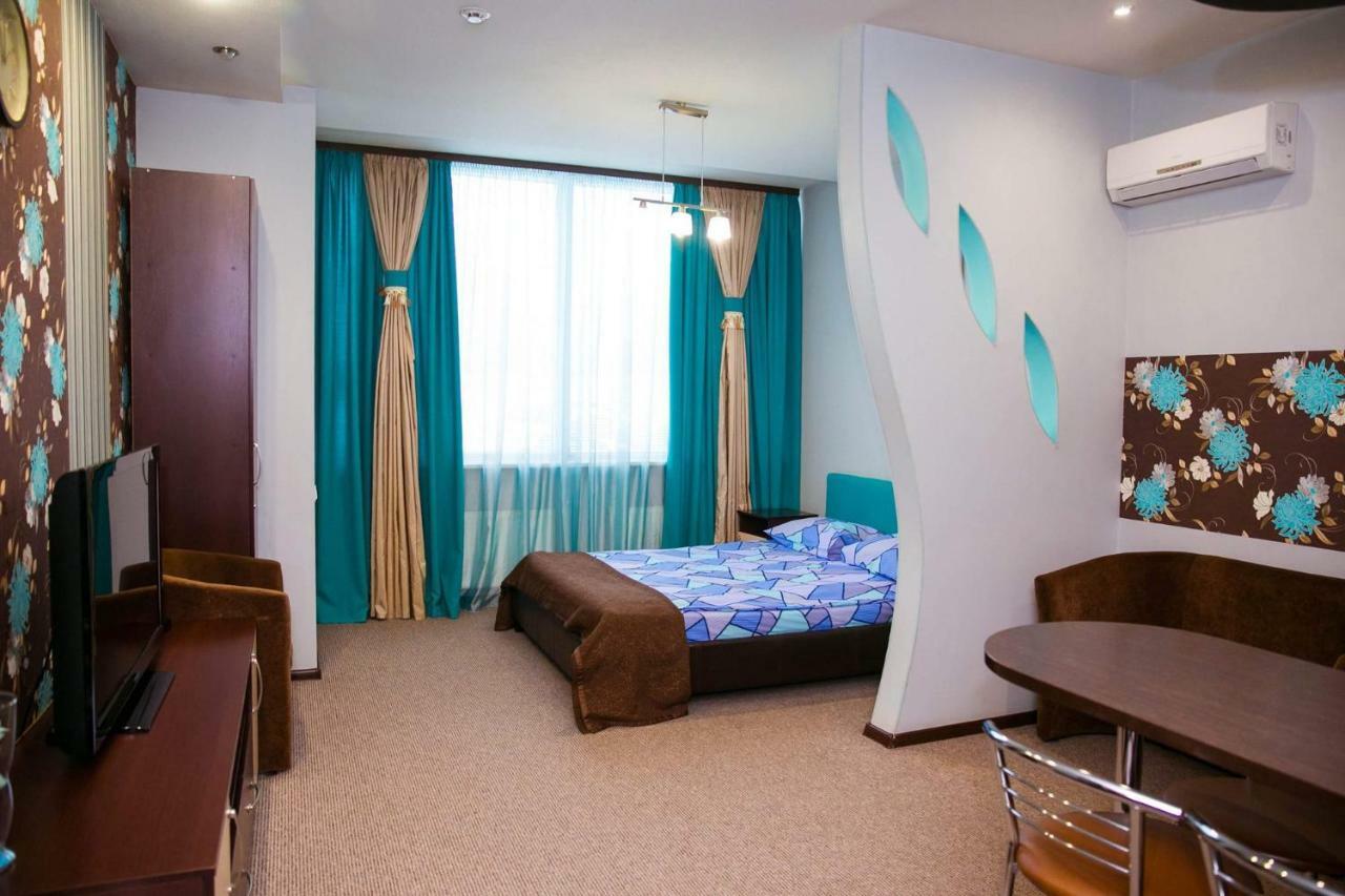 خاركيف Siesta Hotel المظهر الخارجي الصورة